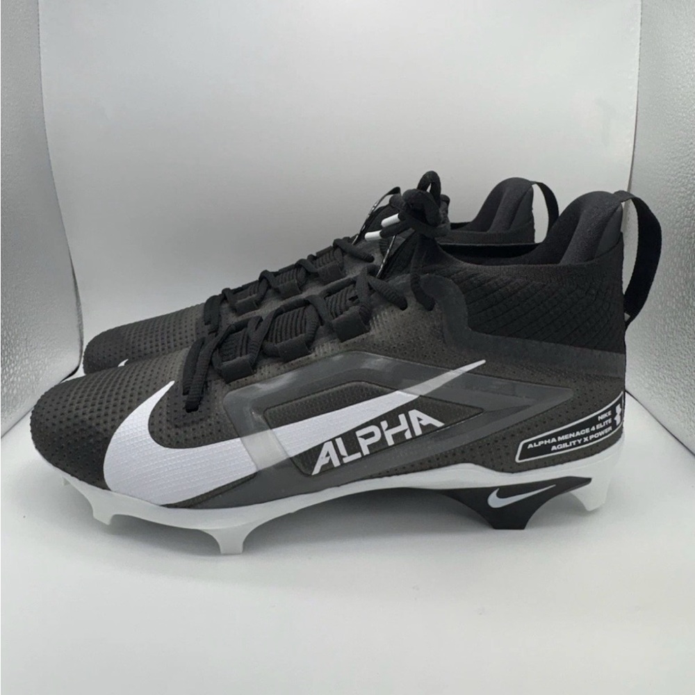 NEW Nike Men's 10.5 Alpha Menace Elite 4 Football Cleats Black White FZ7701 001